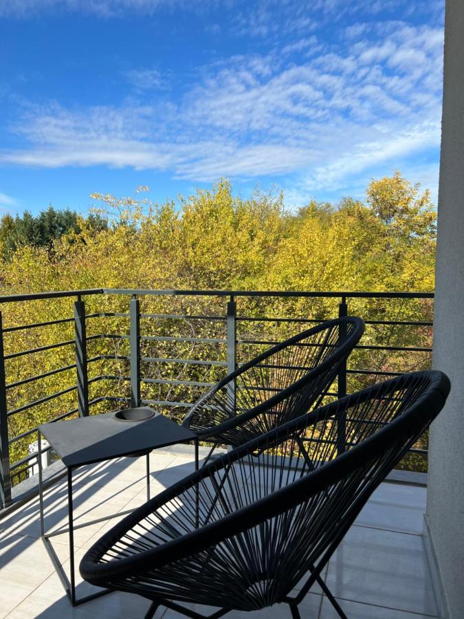 Touchdown Apartment Near Bucharest Airport Otopeni Exterior foto